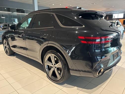 2025 Genesis GV70 2.5T