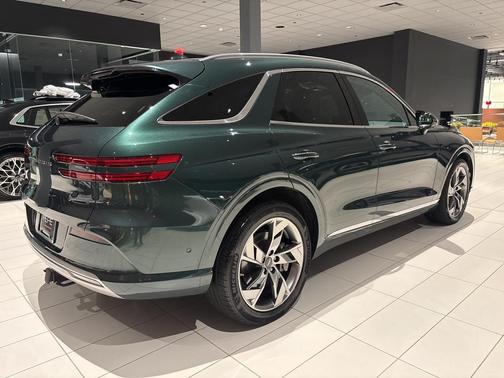2024 Genesis Electrified GV70 Advanced