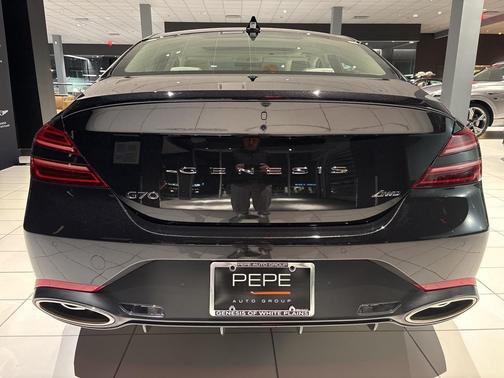 2026 Genesis G70 2.5T Prestige