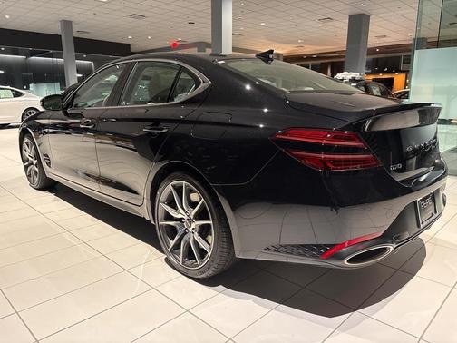 2026 Genesis G70 2.5T Prestige