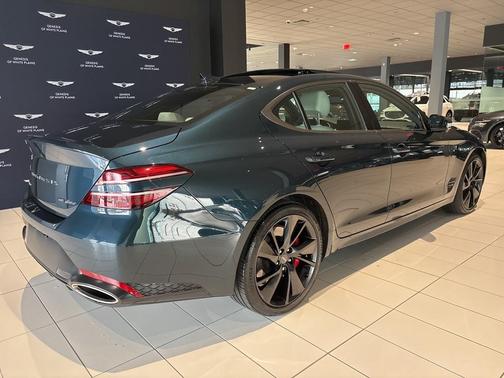 2023 Genesis G70 3.3T