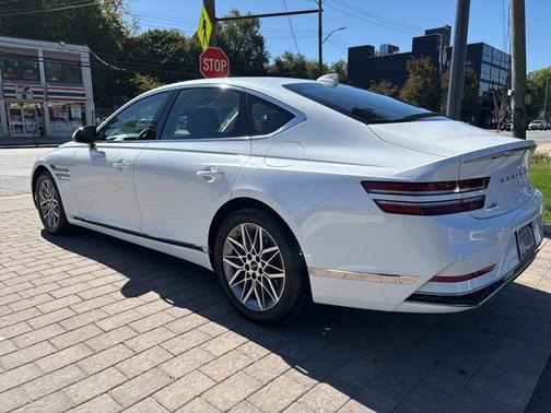 2025 Genesis G80 2.5T