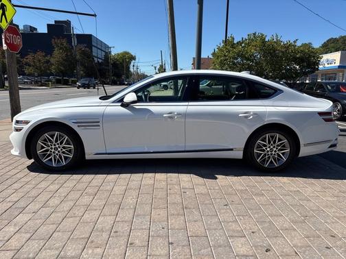 2025 Genesis G80 2.5T