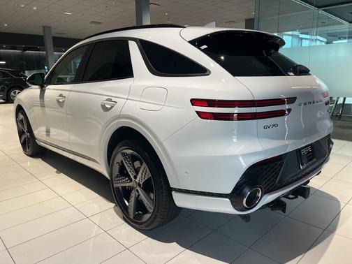 2025 Genesis GV70 3.5T Sport