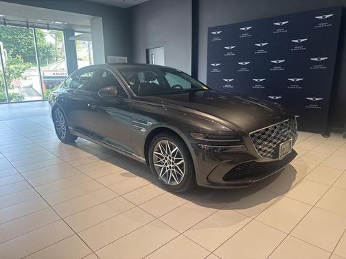2025 Genesis G80 2.5T