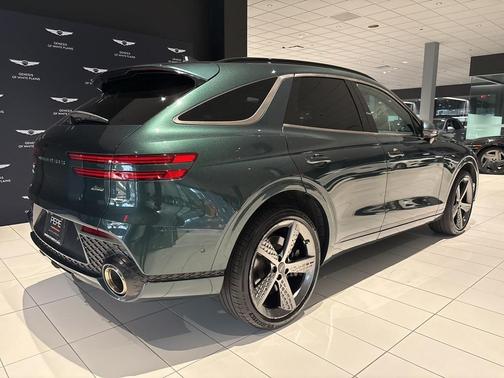 2023 Genesis GV70 2.5T