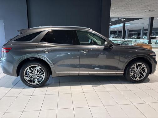 2024 Genesis GV70 2.5T
