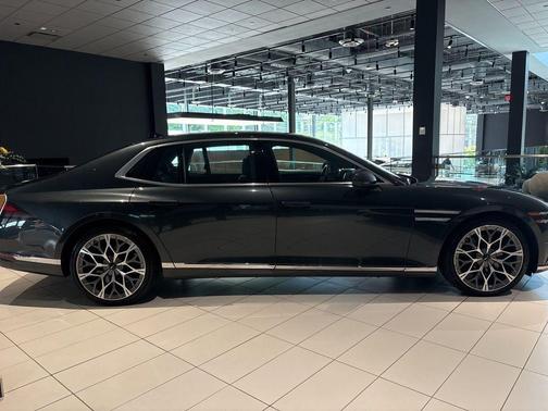 Hallasan Green 2023 Genesis G90 3.5T e-SC