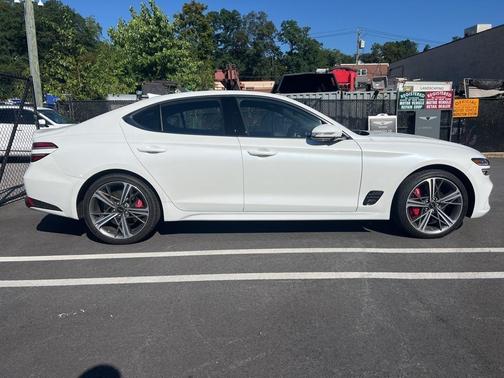 2025 Genesis G70 3.3T Sport Advanced