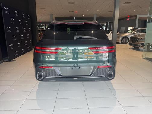 2023 Genesis GV70 2.5T