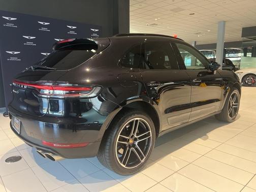 2021 Porsche Macan S