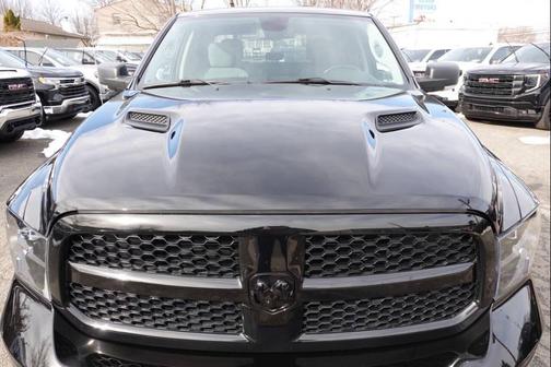 2022 RAM 1500 Classic SLT