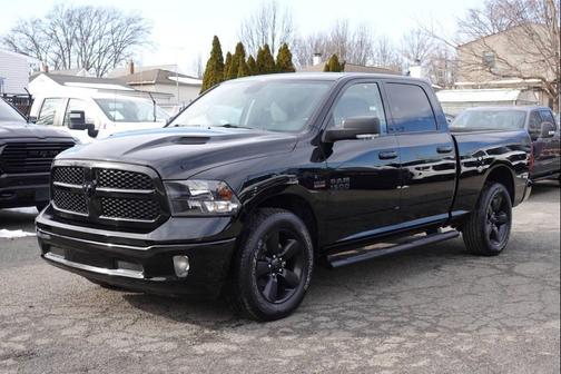 2022 RAM 1500 Classic SLT
