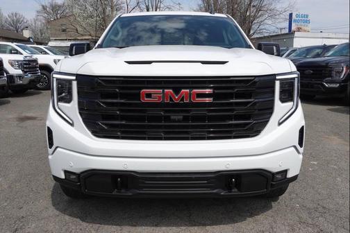 White 2025 GMC Sierra 1500 Elevation