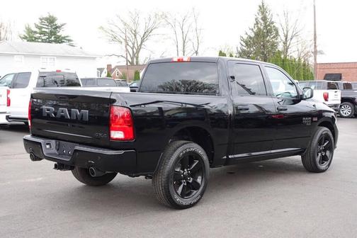 Diamond Black Crystal Pearl 2023 RAM 1500 Classic Express
