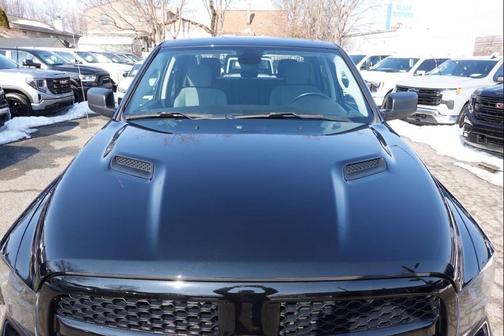 2023 RAM 1500 Classic Express