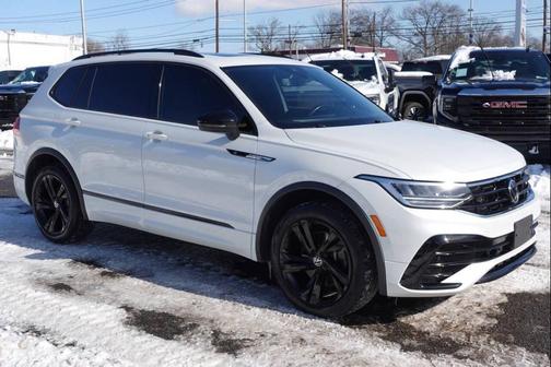 2023 Volkswagen Tiguan 2.0T SE R-Line Black 4MOTION
