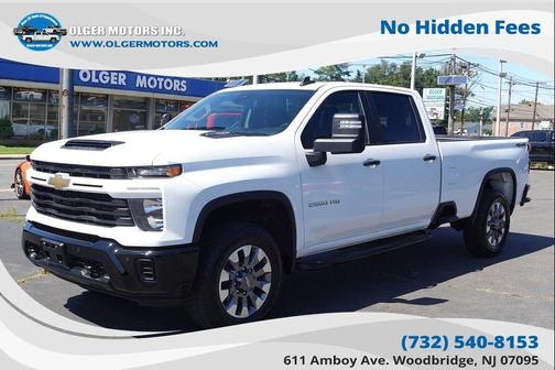 Summit White 2025 Chevrolet Silverado 2500 Custom