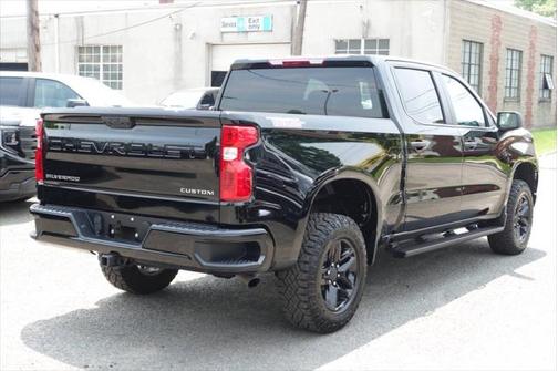 2022 Chevrolet Silverado 1500 Custom Trail Boss