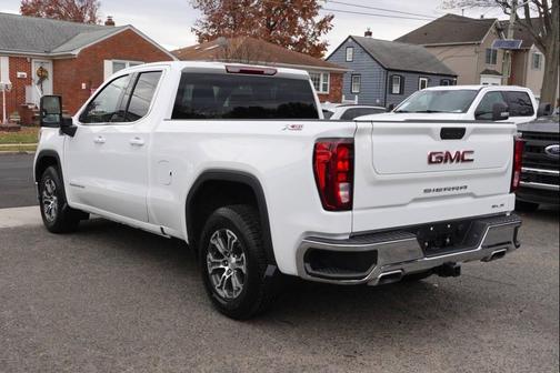 2022 GMC Sierra 1500 SLE