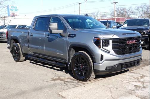 2024 GMC Sierra 1500 Elevation
