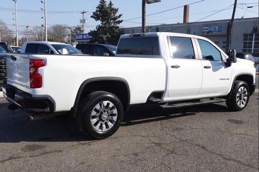 2024 Chevrolet Silverado 2500 Custom