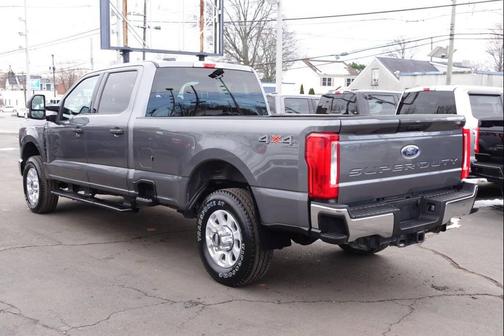 2024 Ford F-250 XLT