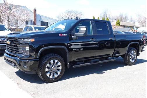 Black 2024 Chevrolet Silverado 2500 Custom