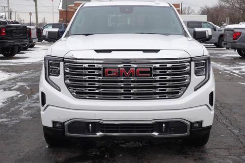 Summit White 2024 GMC Sierra 1500 Denali