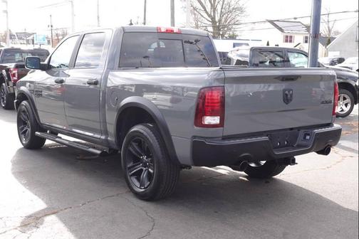 2022 RAM 1500 Classic Warlock 4x4 4dr Crew Cab 5.5 ft. SB Pickup