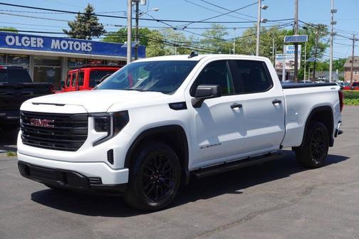 Summit White 2024 GMC Sierra 1500 Pro