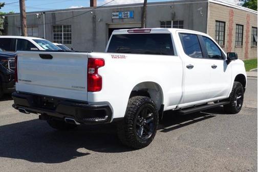 2022 Chevrolet Silverado 1500 Custom Trail Boss