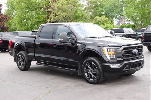 Black 2022 Ford F-150 XLT