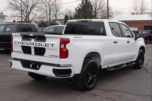 2023 Chevrolet Silverado 1500 Custom