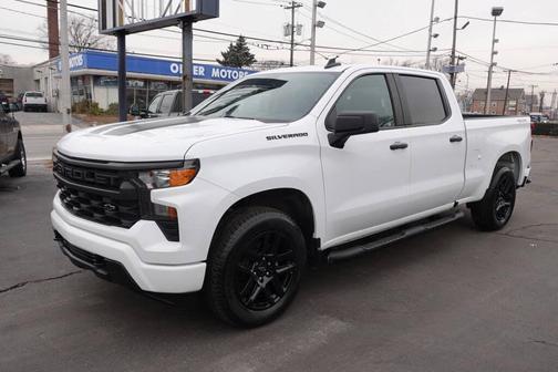 Summit White 2023 Chevrolet Silverado 1500 Custom