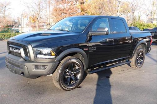 2022 RAM 1500 Classic Warlock 4x4 4dr Crew Cab 5.5 ft. SB Pickup