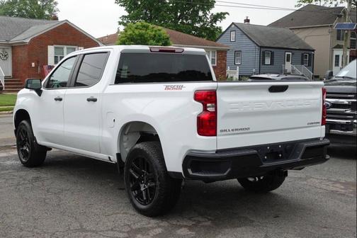 2022 Chevrolet Silverado 1500 Custom Trail Boss