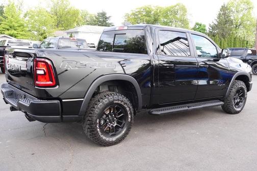 Diamond Black Crystal Pearlcoat 2025 RAM 1500 Rebel