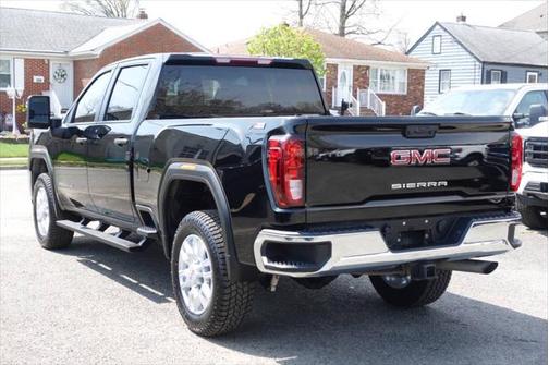 2022 GMC Sierra 2500 Base
