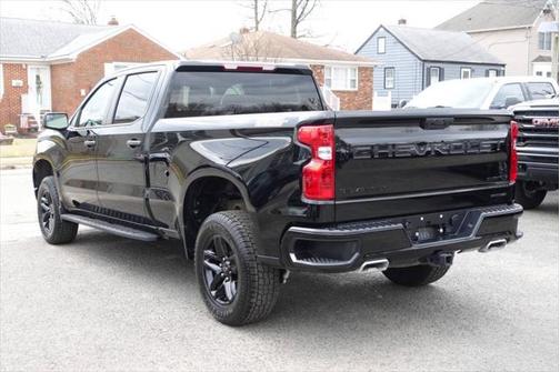 2022 Chevrolet Silverado 1500 Custom Trail Boss