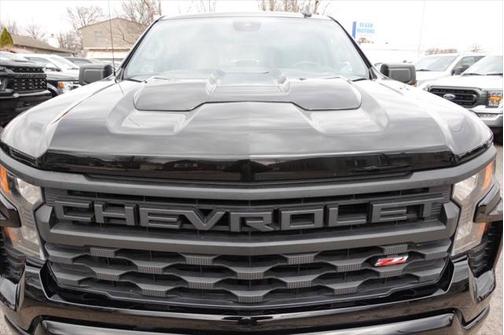 2022 Chevrolet Silverado 1500 Custom Trail Boss