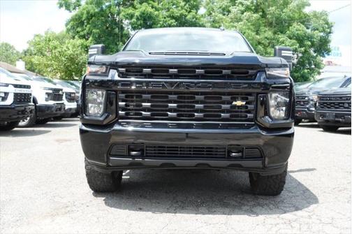 2022 Chevrolet Silverado 2500 Custom