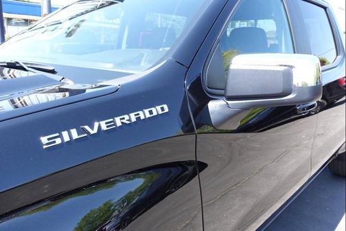 Black 2024 Chevrolet Silverado 1500 LT