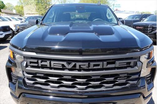 2022 Chevrolet Silverado 1500 Custom Trail Boss