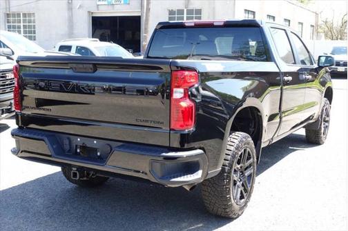 2022 Chevrolet Silverado 1500 Custom Trail Boss