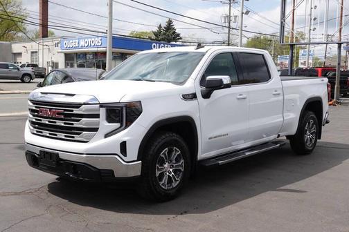Summit White 2023 GMC Sierra 1500 SLE
