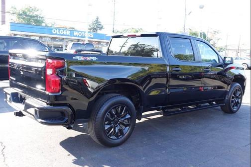 2022 Chevrolet Silverado 1500 Custom