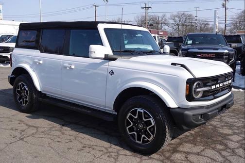2022 Ford Bronco Outer Banks