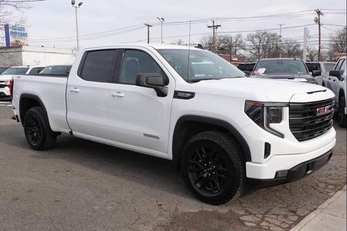 2023 GMC Sierra 1500 Elevation