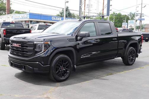 Onyx Black 2023 GMC Sierra 1500 Pro